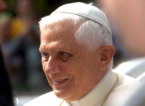 Benedicto XVI recomienda a los sacerdotes la “virtud de la humildad”