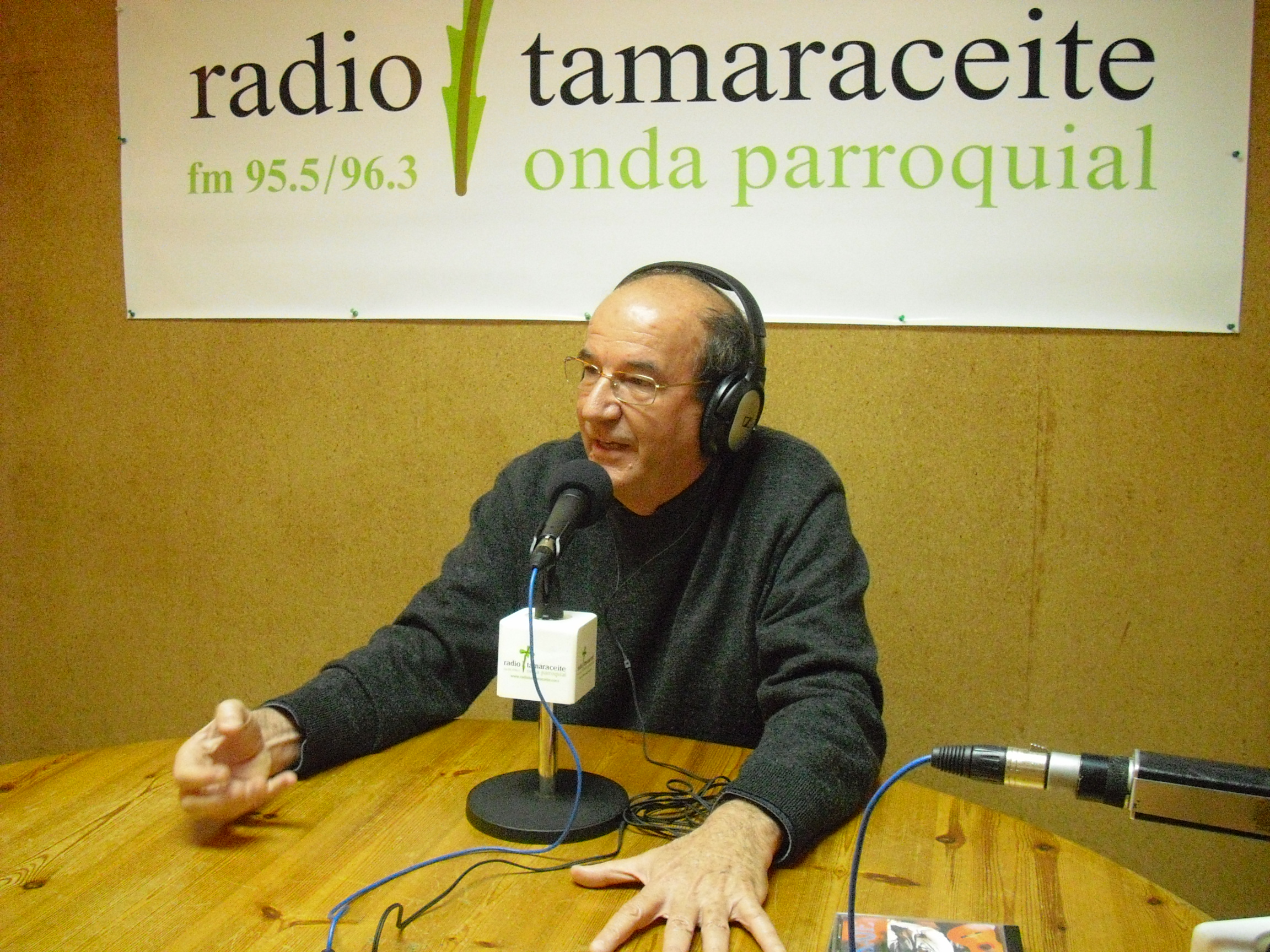 Salvador Santana visita ‘El andén’