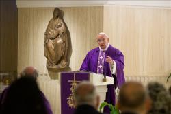 «La misericordia de Dios es una caricia sobre las heridas de nuestros pecados»