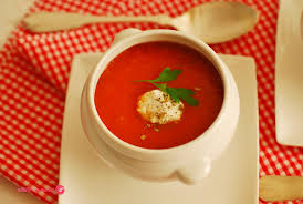 Crema de tomates con florones, ‘En la cocina’