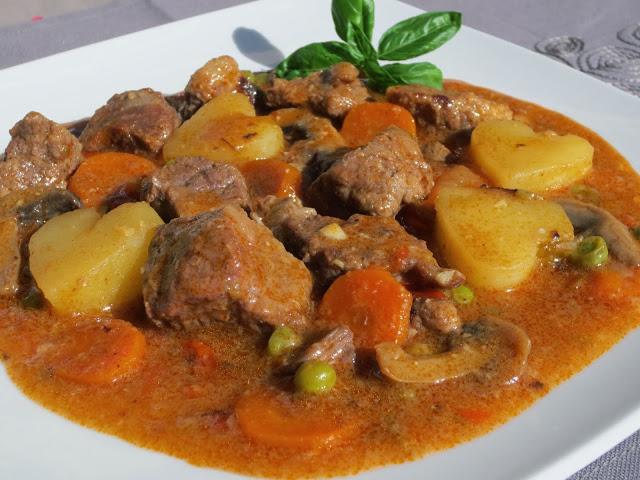 Carne a la jardinera, ‘En la cocina’