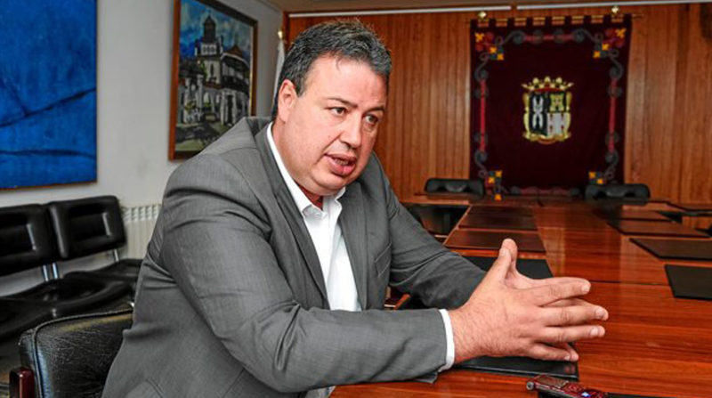 Antonio Ortega alcalde de La Vega de San Mateo, en ‘El andén’