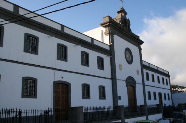 Eucaristía: 8.30 h y 19.00 h
